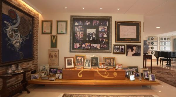 Adnan Sami's Mumbai house tour.