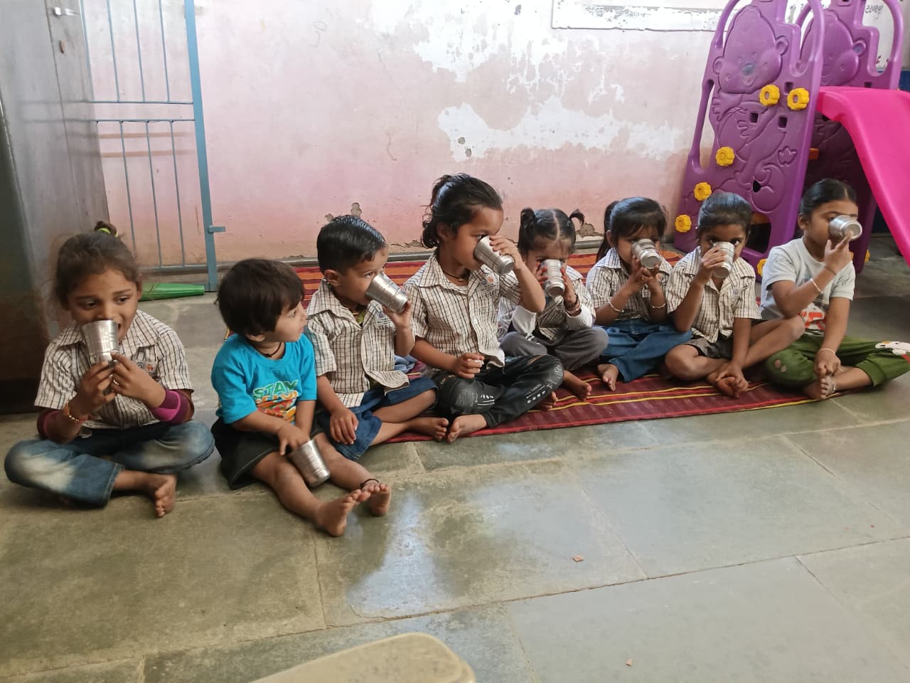 No milk for 5,500 Gujarat children amid Amul payments row - The Indian Express