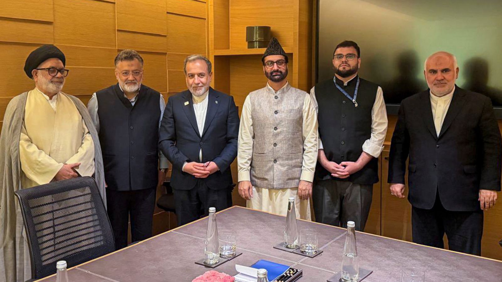 On BRICS sidelines, Mirwaiz meets Iran’s Araghchi, writes to Pezeshkian
