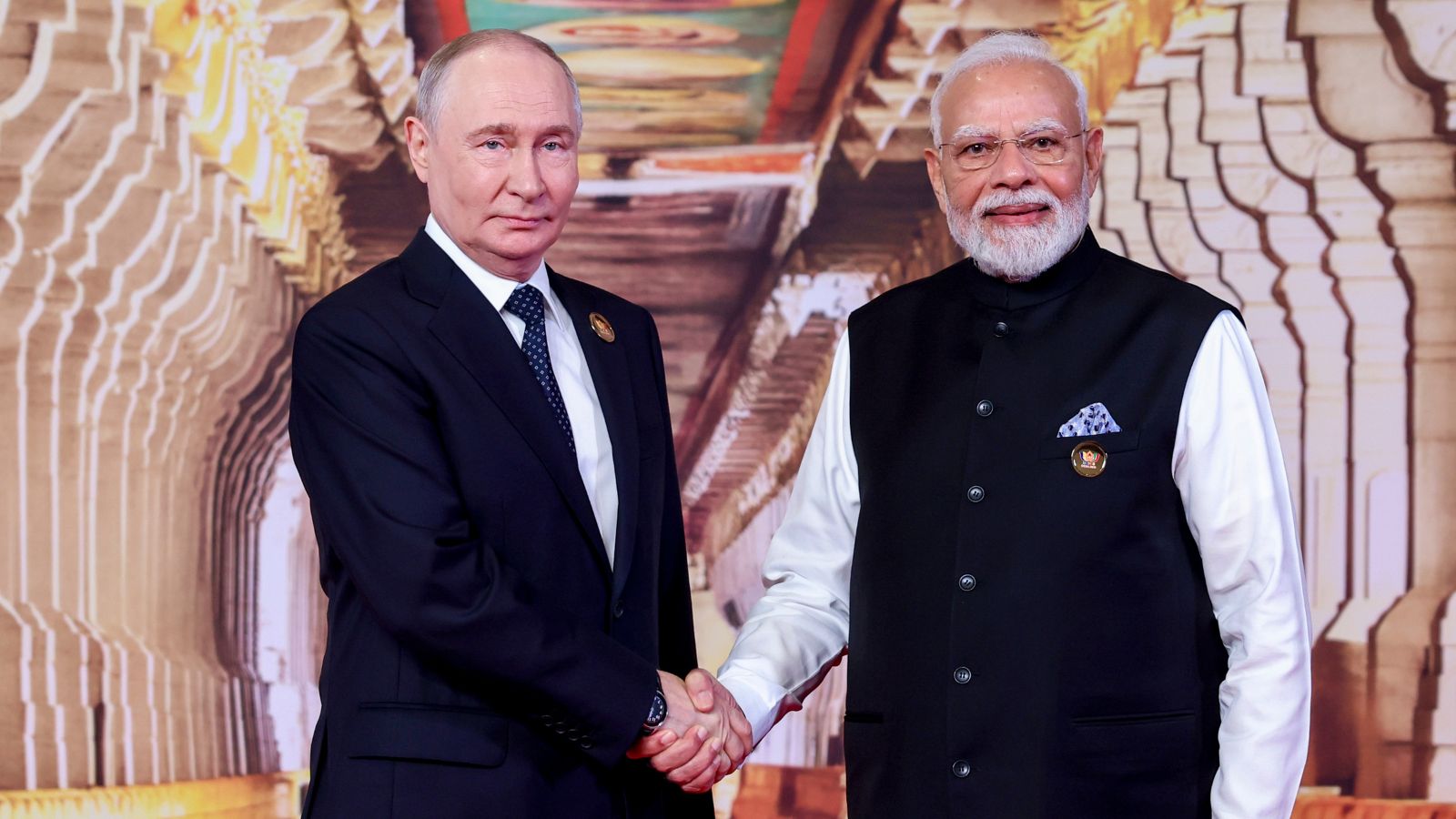 Rameswaram temple in backdrop as Modi welcomes leaders