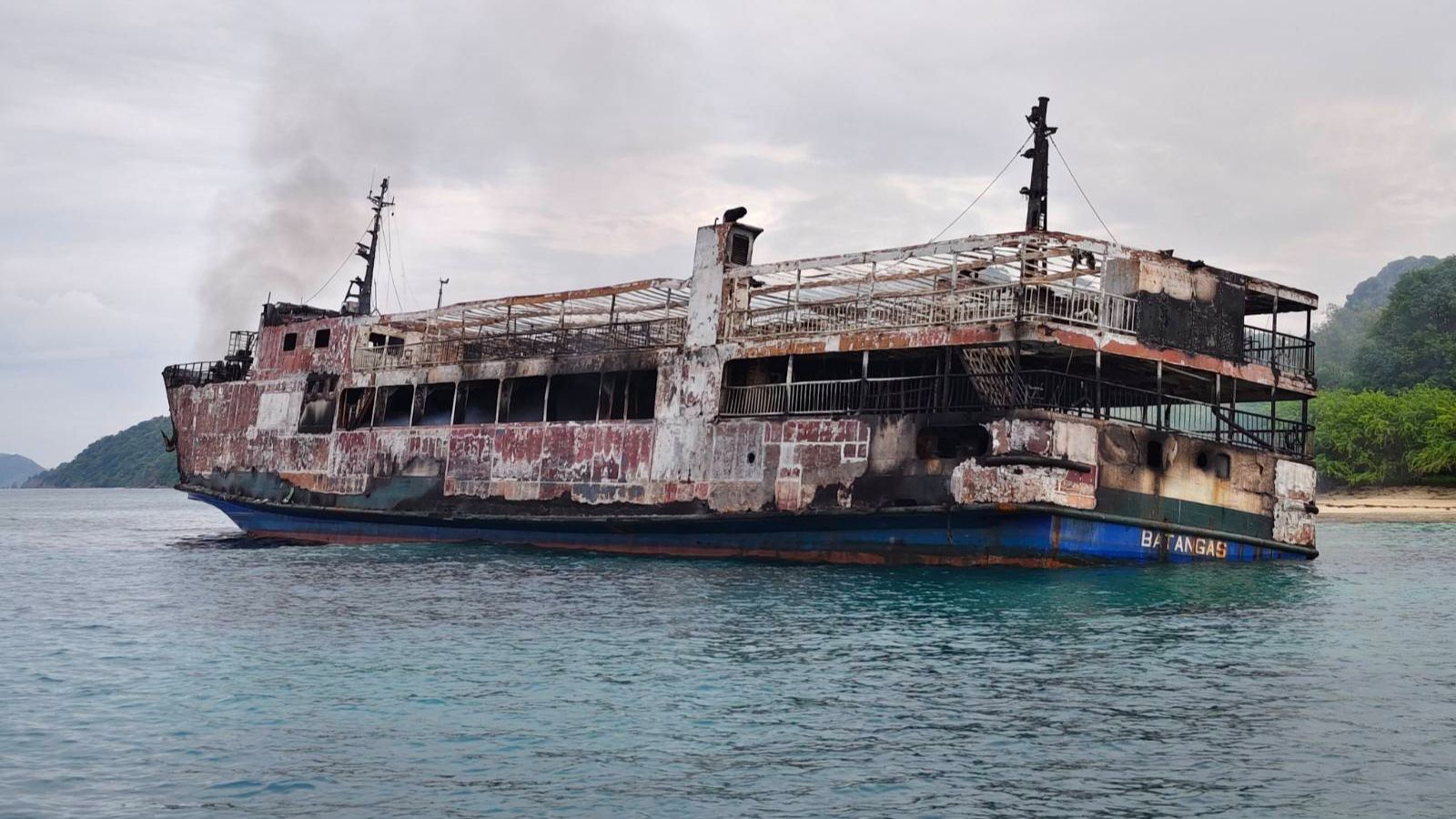 Over 80 missing, 5 dead after ferry fire in Philippines