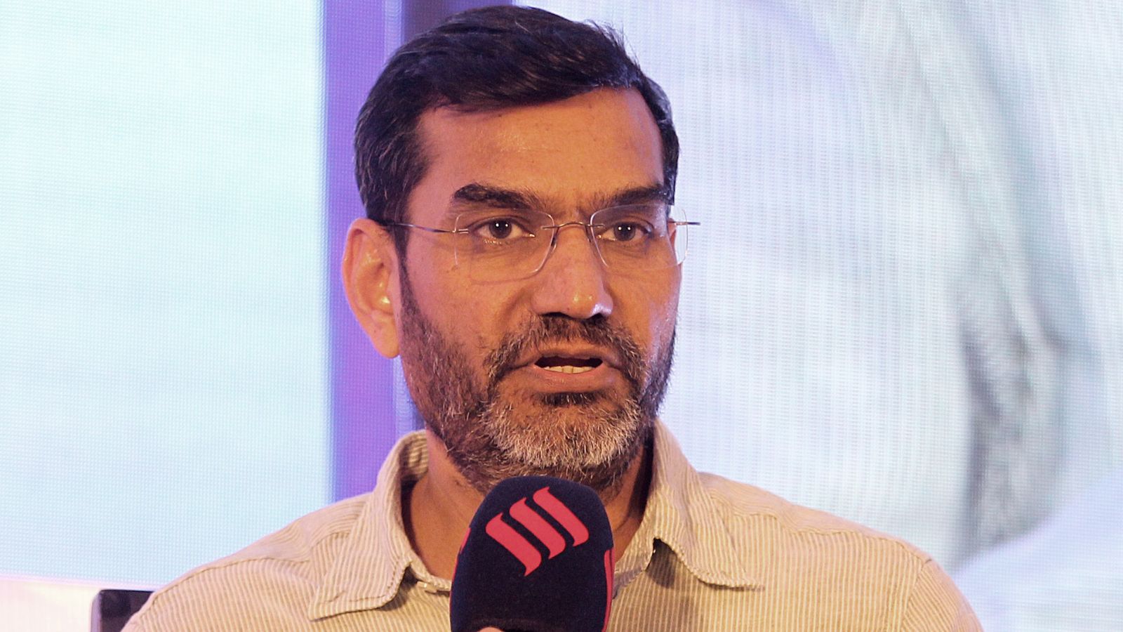 New Municipal Commissioner Appointed for Surat Amidst Recent Controversies