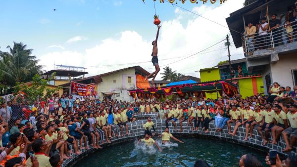 Pune Dahi Handi Inside