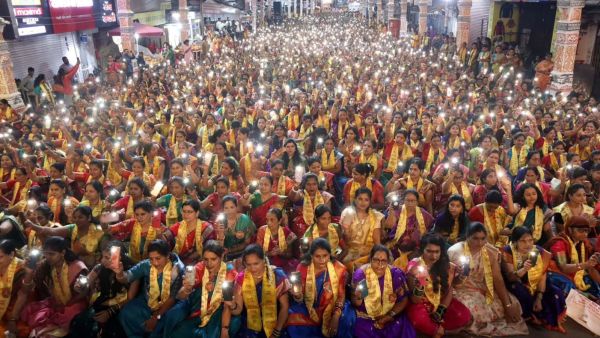Pune Ganeshotsav women ritual