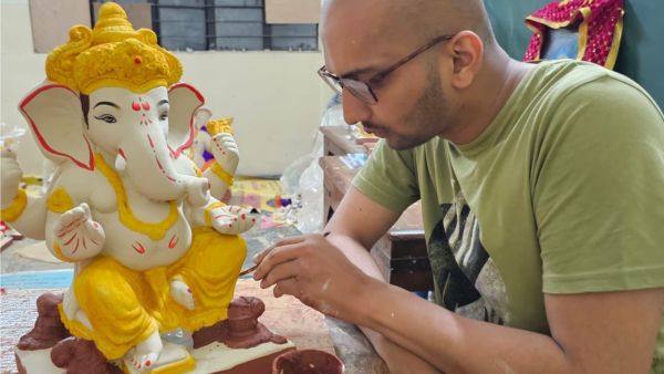 Pune family ecofriendly Ganesh idols