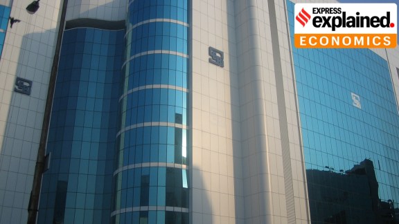 SEBI Bhavan in Mumbai (Wikimedia Commons)