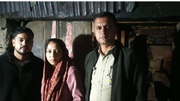 Shimla police rescue Churdhar inside