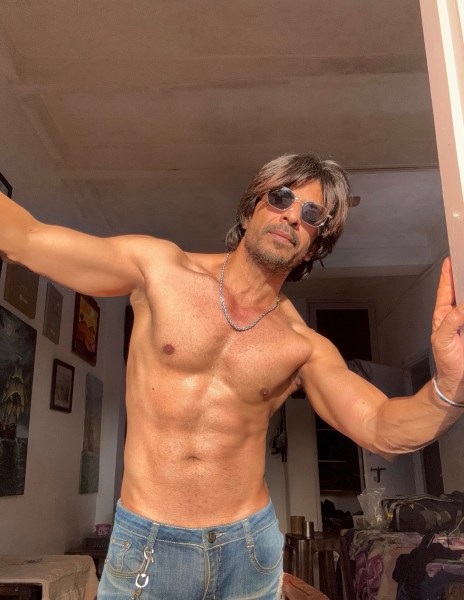 Ibrahim Qadri as SRK.