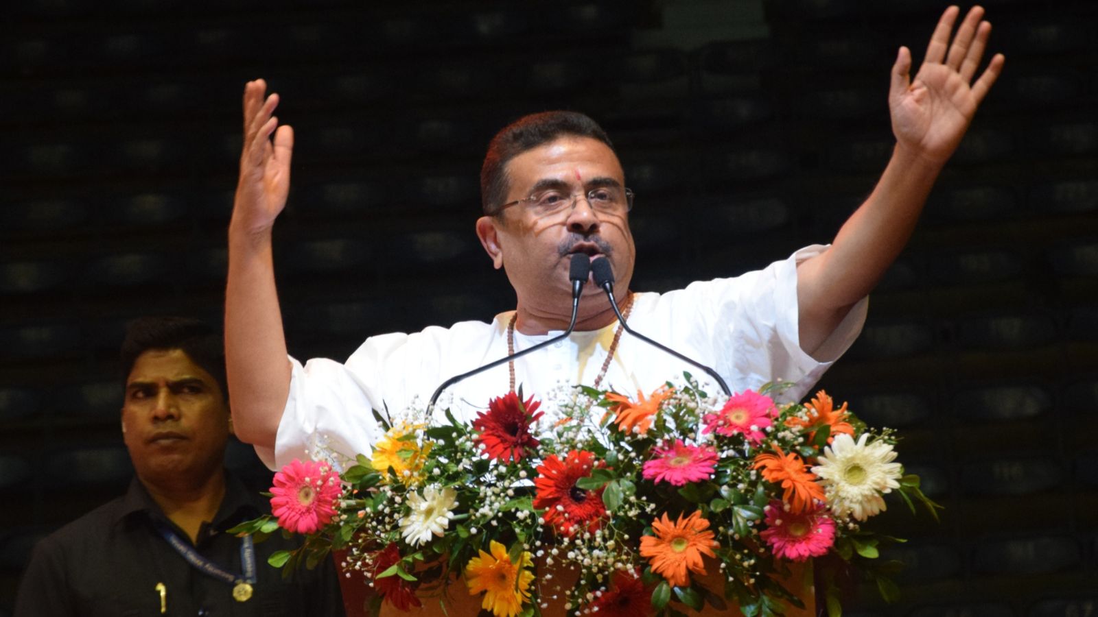 Suvendu Adhikari urges people to fearlessly chant Bhagavad Gita, says insulting monks will invite jail