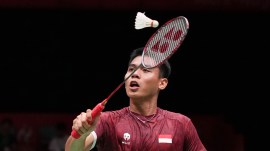 Mohammad Zaki Ubaidillah helped Indonesia defeat China to win the men's team event of Asian Games. (AP)