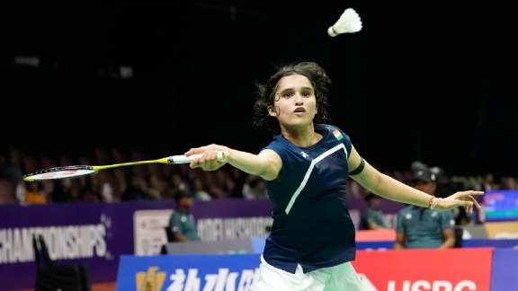 India's Unnati Hooda plays against Canada's Michelle Li during the Badminton World Championships in New Delhi, India, Wednesday, Aug. 19, 2026. (AP Photo/Manish Swarup)