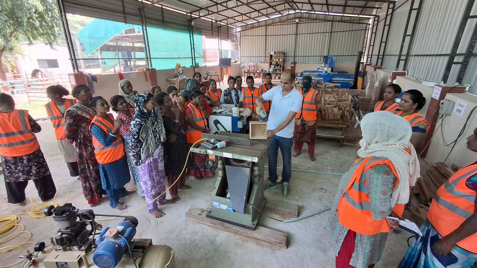 The teak leaves Gadchiroli. The women are making it stay – movies The teak leaves Gadchiroli. The women are making it stay – movies
