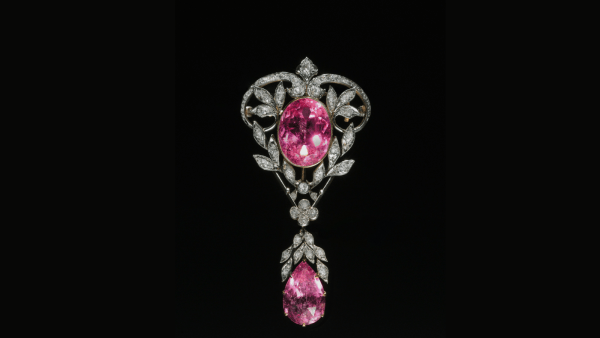 People opt for one statement brooch to elevate their look