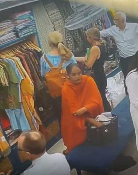 CCTV footage from Kashmiri Shawl Emporium on Janpath Road shows Bindiya Sisodiya in the act of the alleged theft