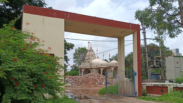 The temple of the Yavteshwar Mahadev trust that staked claim to the land.