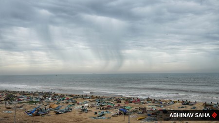Cyclone Arnab, Cyclone Arnab landfall, Cyclone Arnab Andhra Pradesh, Cyclone Arnab latest update, Bay of Bengal cyclone, Andhra Pradesh cyclone alert, IMD cyclone update, Cyclone Arnab October 28, Andhra coast cyclone, Odisha rainfall alert, cyclone wind speed, red alert Andhra Pradesh, cyclone news, Indian Express news, Andhra Pradesh news, Odisha news