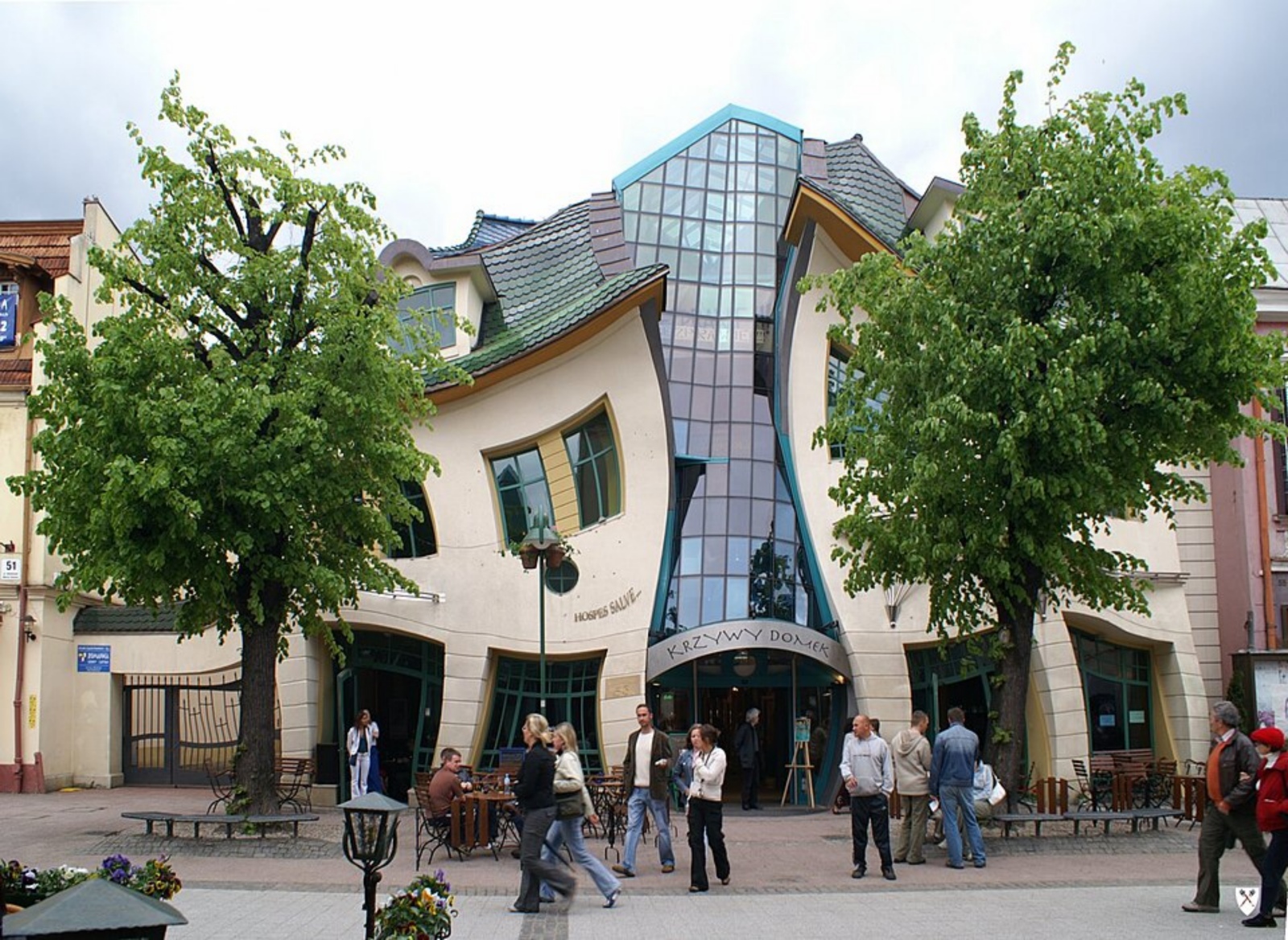 crooked house