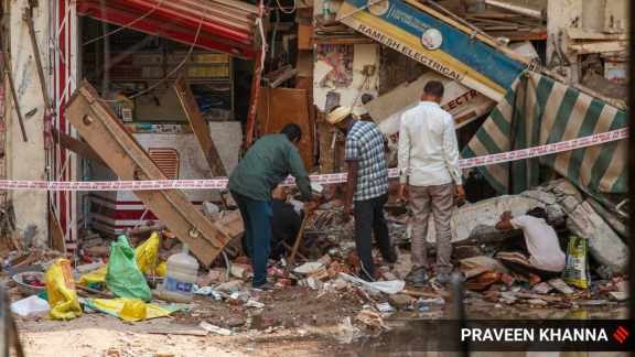 delhi hostel collapse