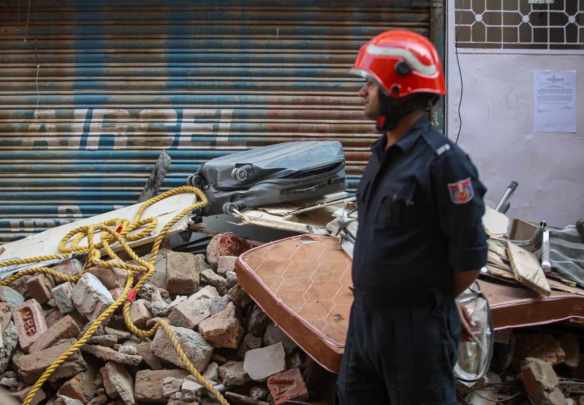 delhi hostel collapse