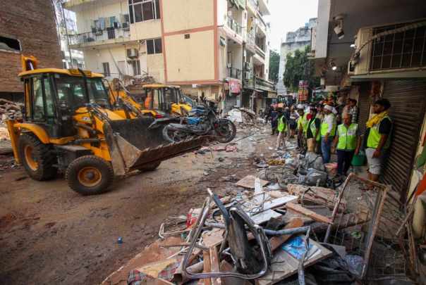 delhi hostel collapse
