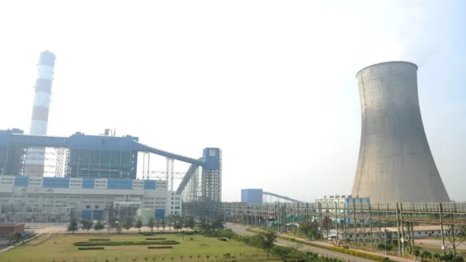 Gas-based power output rises 80% amid evening supply shortfall