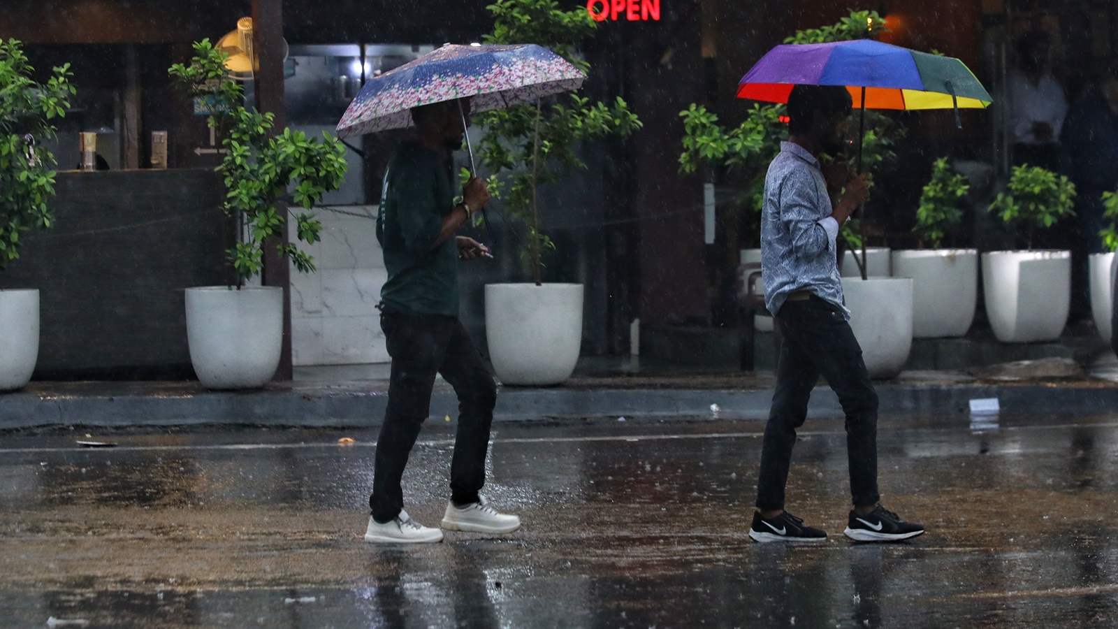 Monsoon beats retreat even as 43% of India remains rain deficit