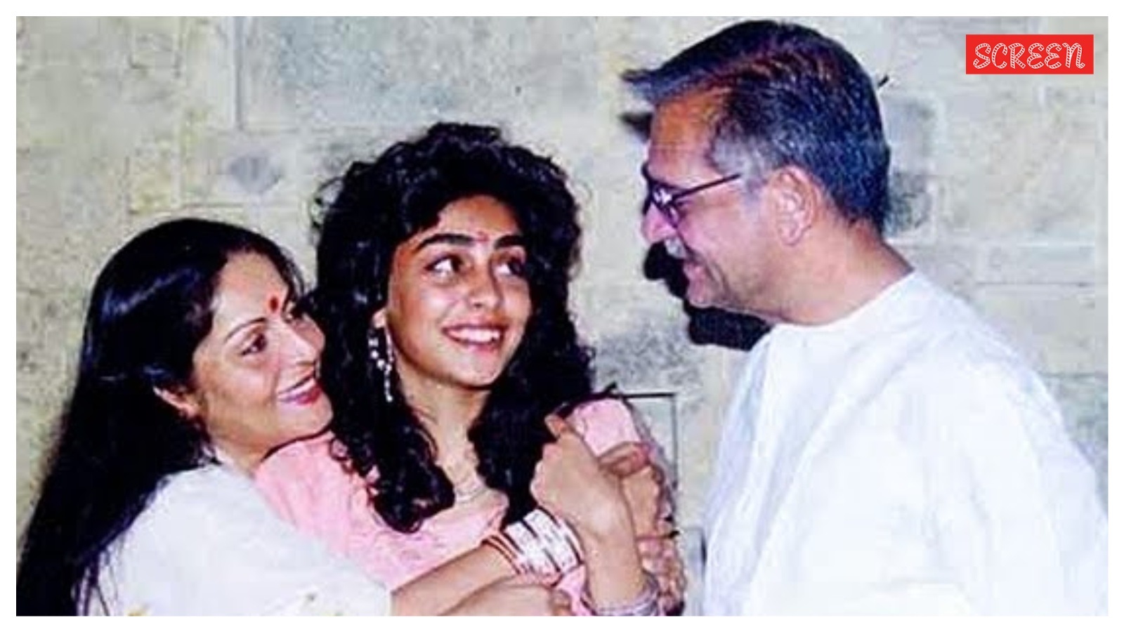 Meghna Gulzar Opens Up About Career Struggles and How They Left Parents Gulzar and Rakhee 'Helpless'