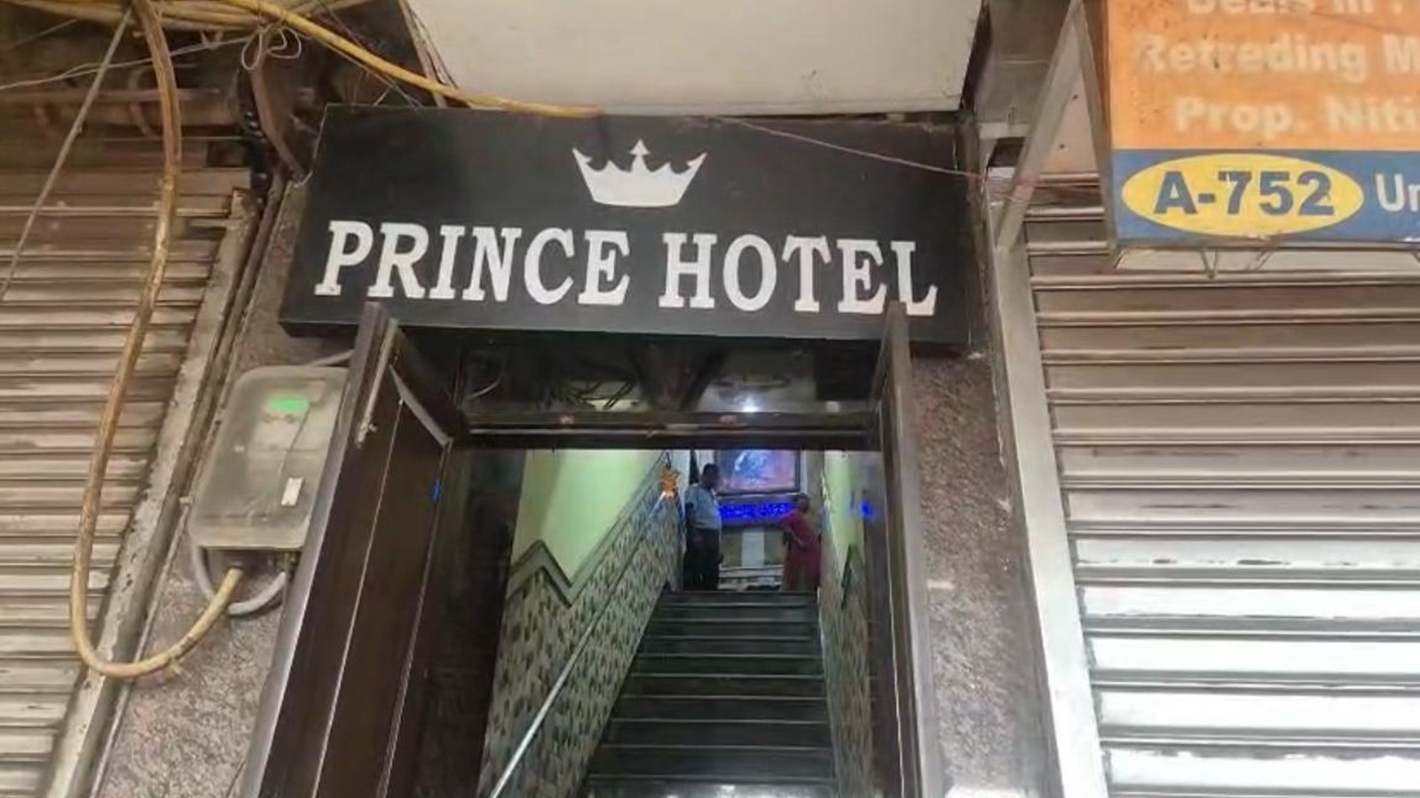 indianexpress.com - Pragynesh - Delhi hotel horror: Woman found stabbed to death, lover unconscious