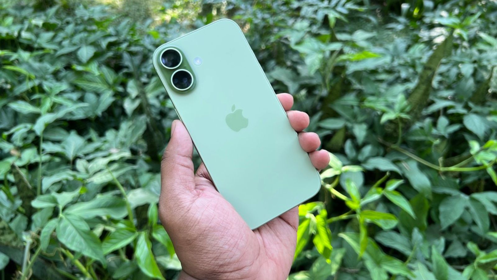 iPhone 17 at Rs 99,900 or wait for iPhone 18? Here’s what to consider iPhone 17 at Rs 99,900 or wait for iPhone 18? Here’s what to consider