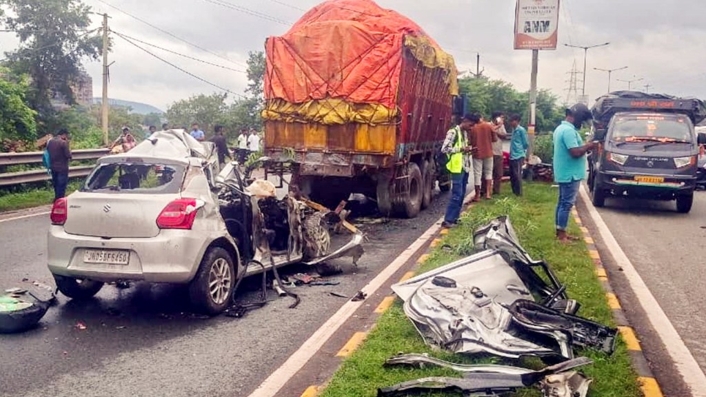 Jharkhand minister's daughter among 4 killed as car rams into parked truck