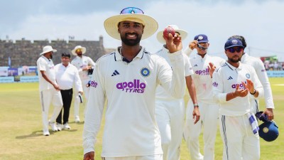 Playing for Warwickshire, Manav Suthar became only the second man in history to record wickets across both innings of an FC game without conceding a run. (CREIMAS)