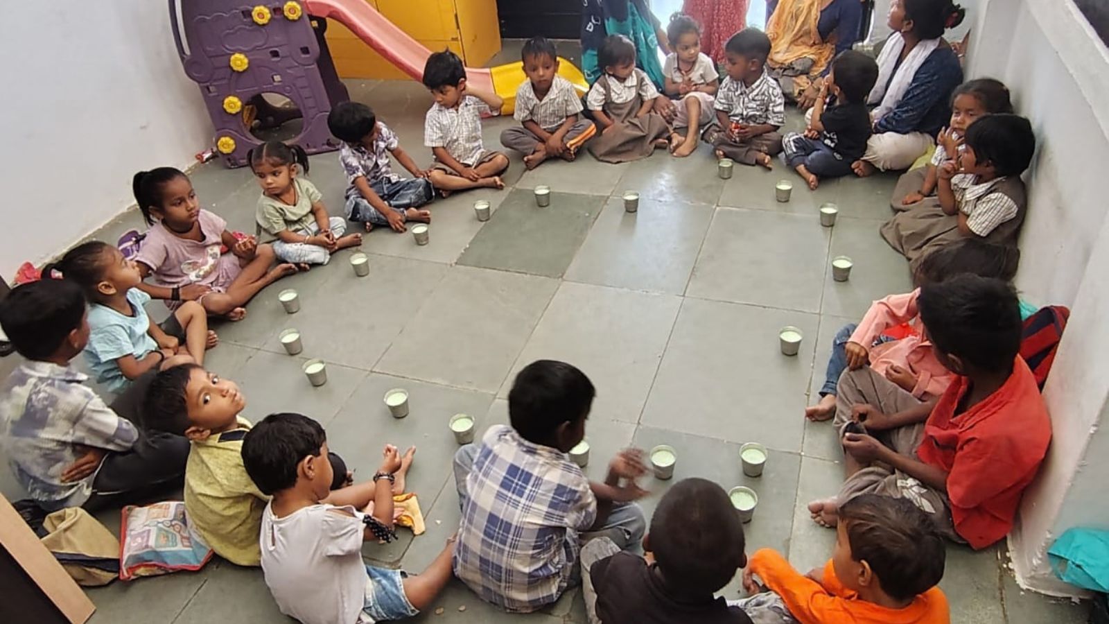 5,500 kids in 400 Vadodara anganwadis go without milk after Amul stops supply
