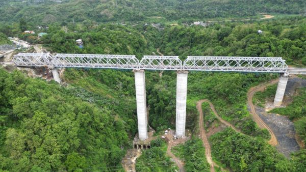 The Sairang Railway Bridge has a pier of height 114m, which is 42 m taller than Delhi’s Qutub Minar. (Image: Ministry of Railways)