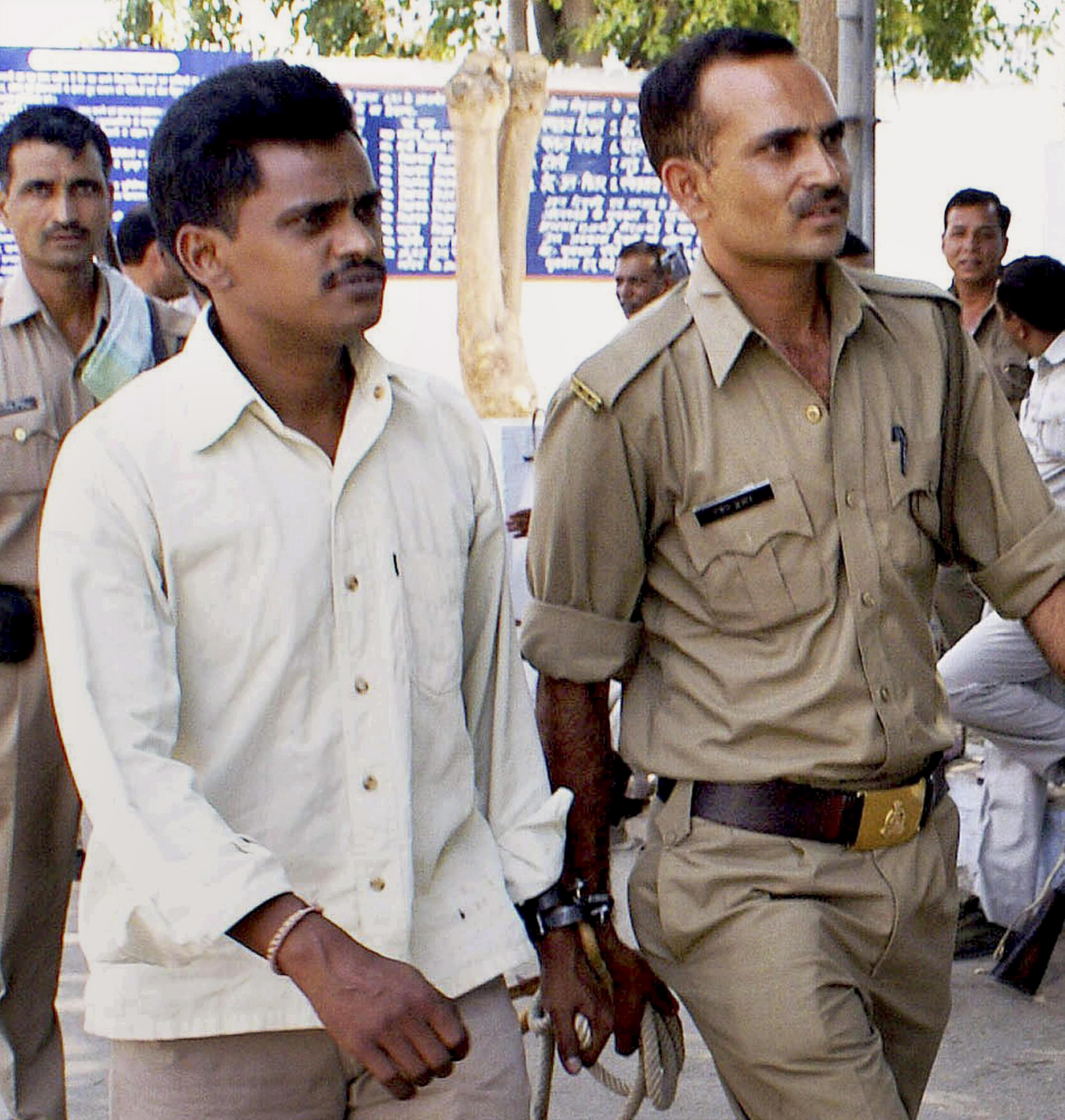 surendra koli suicide, Surendra Koli Nithari case, Nithari killings case, Surendra Koli acquittal, Nithari serial killings, Supreme Court Nithari case, Koli confession evidence, Allahabad High Court Nithari, Nithari case explained, Surendra Koli conviction, Nithari killings evidence, Koli final acquittal, express explained,