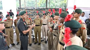 Director General National Cadet Corps (DGNCC), Lt Gen Virendra Vats interacting with the cadets at Pune Group Headquarters