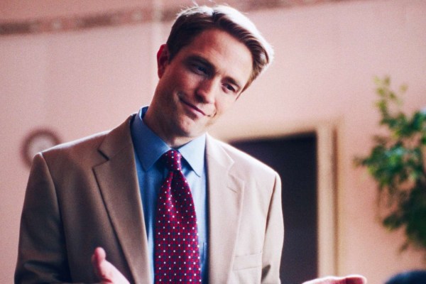 Robert Pattinson plays Chris Hansen in Primetime