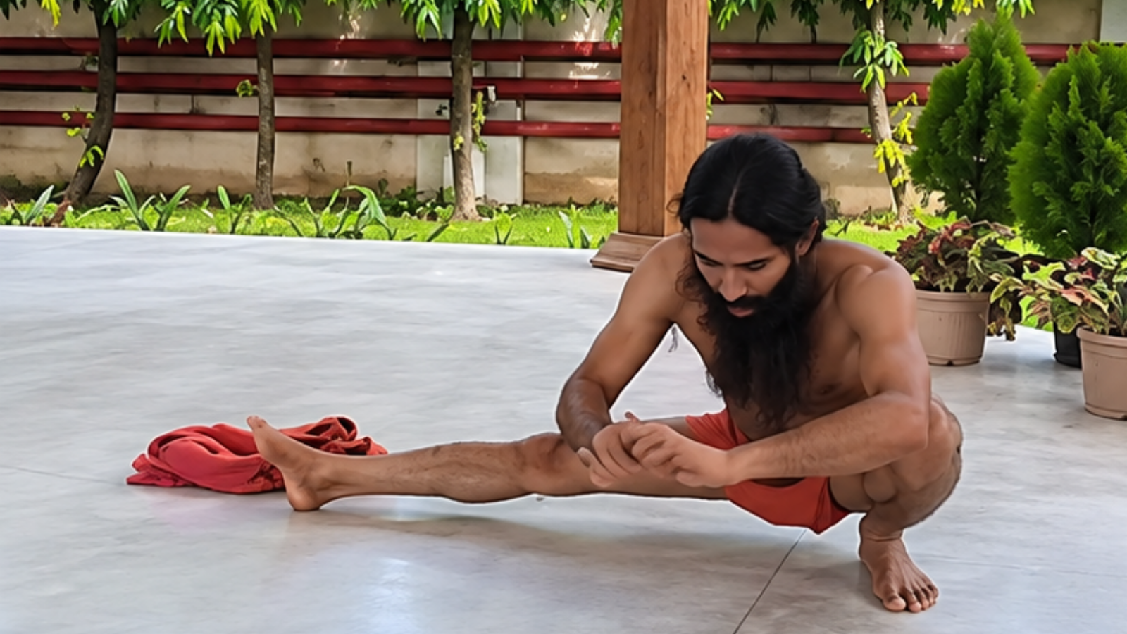Baba Ramdev’s Five-Move Fitness Plan Targets India’s Gen Z