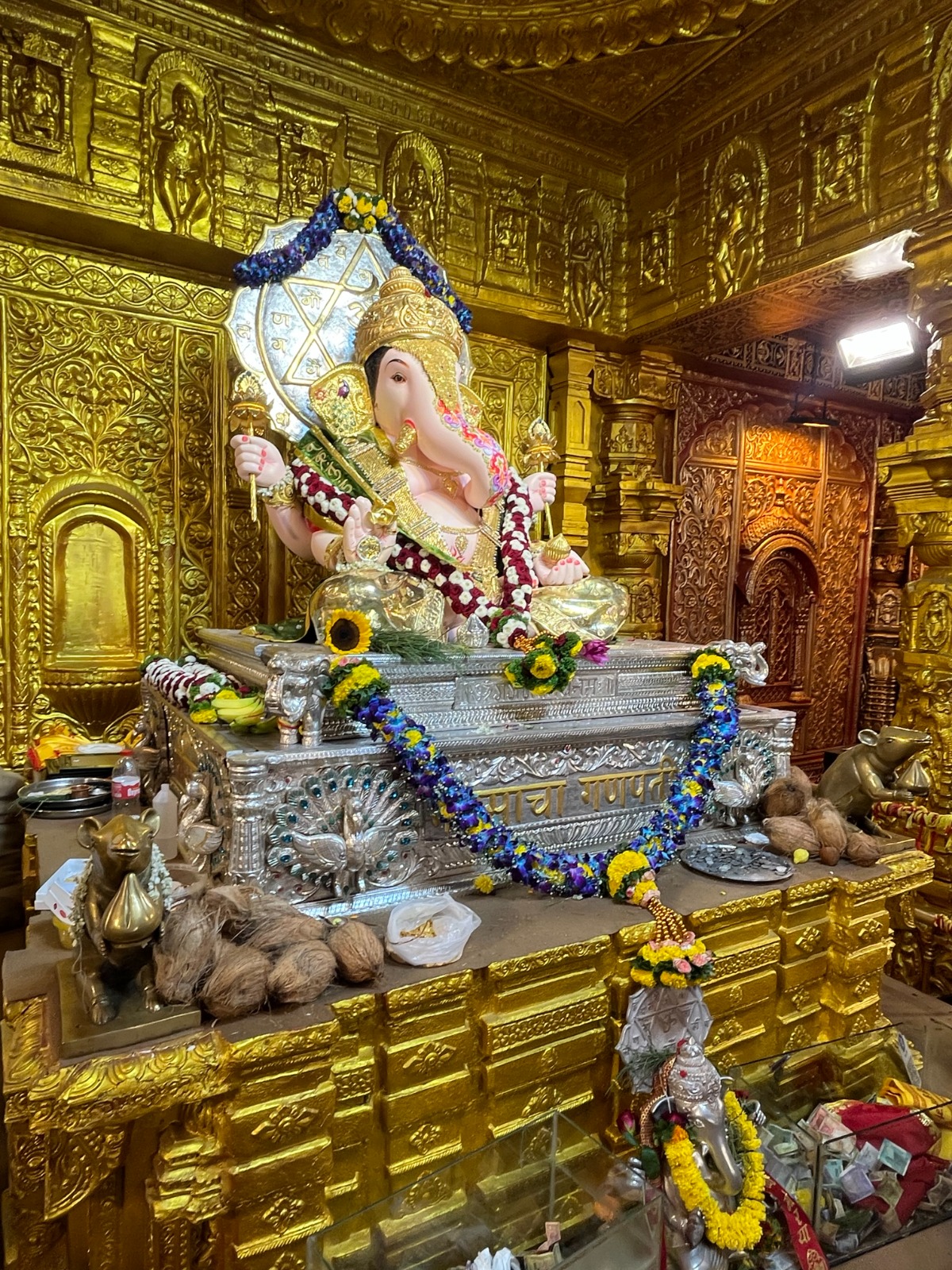 Pune Somnath Temple pandal