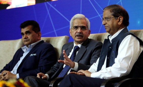 RBI Governor Shaktikanta Das with then Economic Affairs Secretary Subhash Chandra Garg and then NITI Aayog, CEO, Amitabh Kant. *