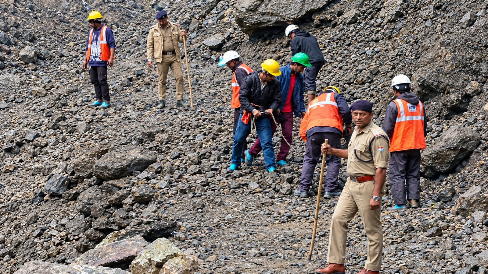 About 15,000 pilgrims stranded along Kedarnath trek route after landslide evacuated