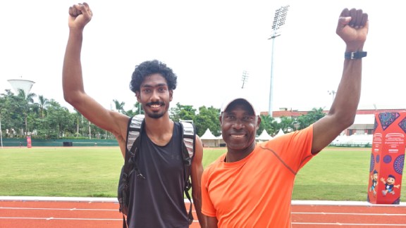National record holder in the 400 metres Vishal TK with coach Jason Dawson. (Express Photo)