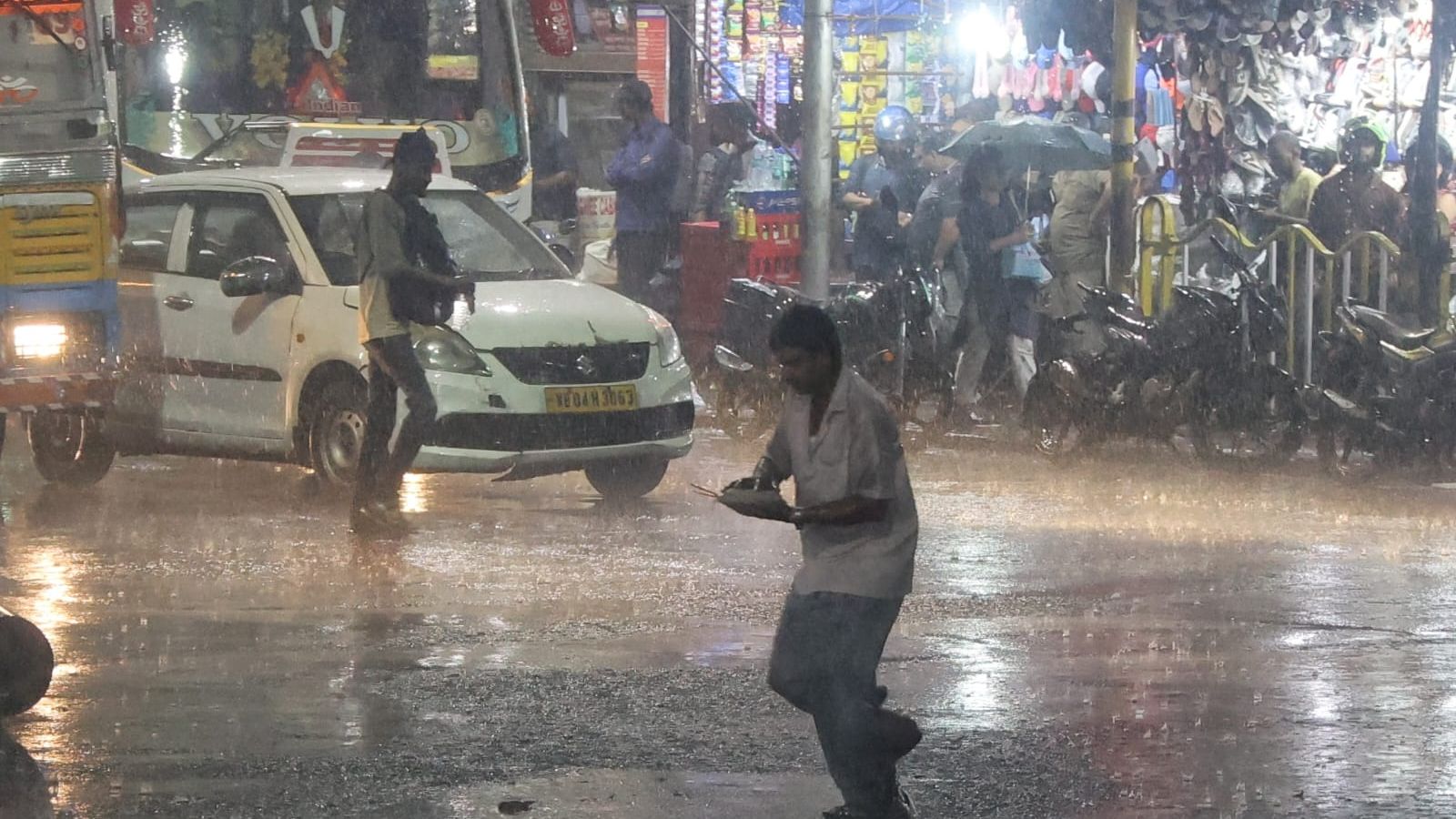 Cyclone Arnab: Orange alert for 3 Bengal districts, yellow alert extended