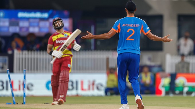 India vs WI: West Indies bowling coach Rampaul says that on batting-friendly wickets, fast bowlers must aim for more Yorkers. (CREIMAS)