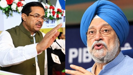 Union Ministers Hardeep Singh Puri and BL Verma (left).