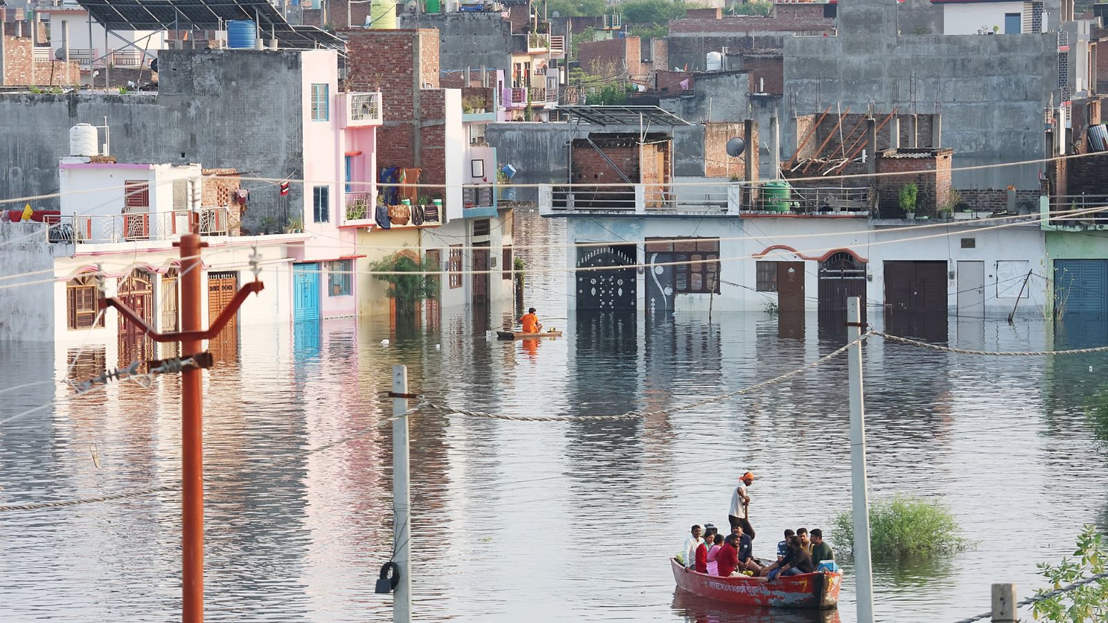 Gomti River floods Lucknow, 25,000 affected as homes and landmarks inundated