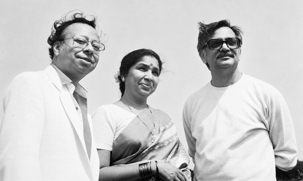 Gulzar with Asha Bhosle and long-time collaborator RD Burman