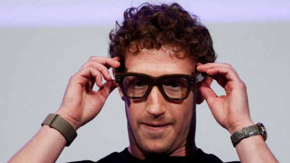 Meta CEO Mark Zuckerberg wears the Meta Ray-Ban Display glasses as he delivers a speech presenting the new line of smart glasses during the Meta Connect event at the company's headquarters in Menlo Park, California, US, on September 17, 2025. (File Image: Carlos Barria/Reuters)