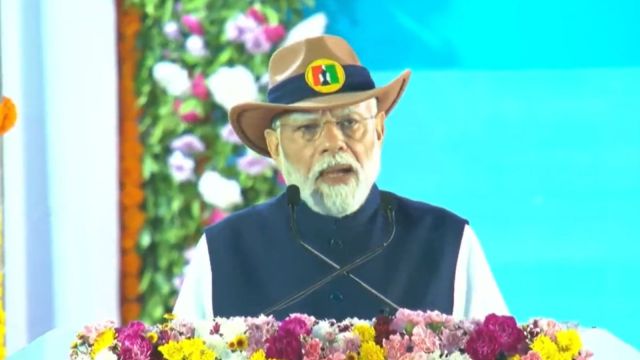 Modi at Statue of Unity: Warns of 'intellectual Naxals' & obstruction | Political Pulse News - The Indian Express