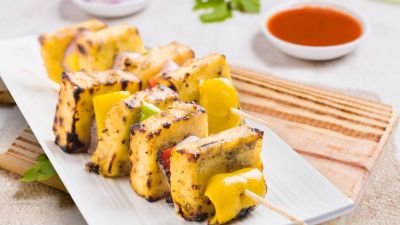 Homemade paneer can offer greater control over ingredients, but its safety depends on milk quality, hygiene and storage.