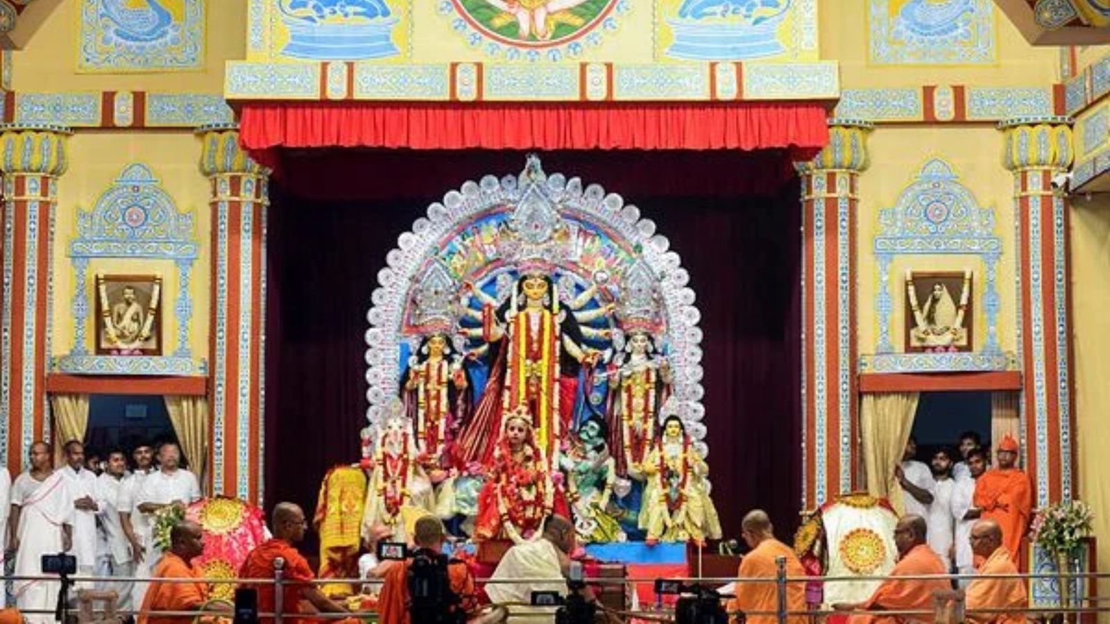 India news Live Updates, 19 October 2026: Bengal fire department flags safety lapses at 3 Kolkata Durga Puja pandals, issue notices